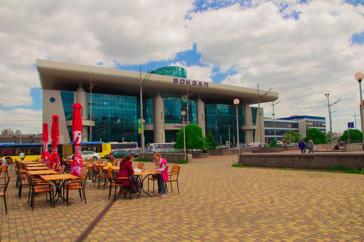 Globus Hostel Kiew Exterior foto